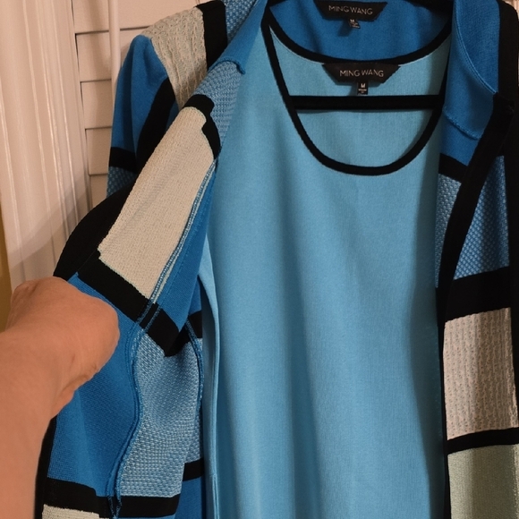 Ming Wang 2 Pieces Blue and Black Geometric Cardigan And Top - Picture 3 of 16